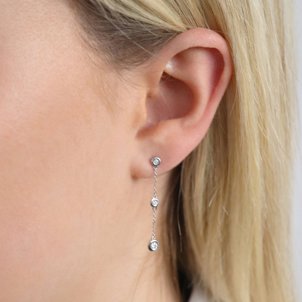 Diamond Chain Earrings with 0.25ct Diamonds in 9K White Gold Earring Boutique Diamond Jewellery   