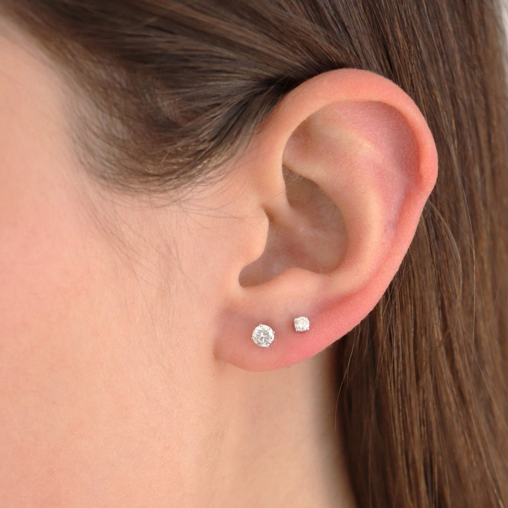 Diamond Stud Earrings with 0.20ct Diamonds in 9K White Gold - 9WCE20 Earrings Boutique Diamond Jewellery   