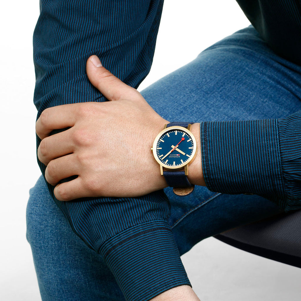 Mondaine Official Swiss Railways Classic Deep Ocean Blue Textile 40mm Watch Watch Mondaine   